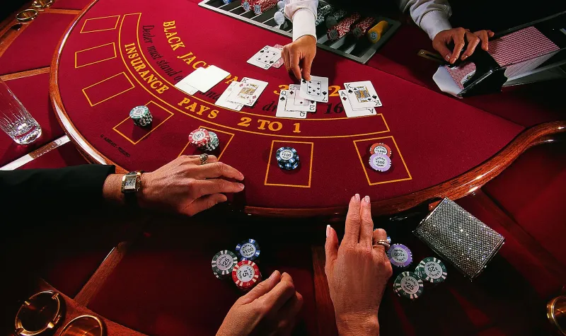3 Thoi quen dem la bai khi ca cuoc baccarat Thói quen đếm lá bài khi cá cược baccarat